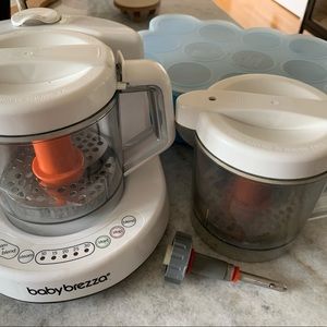 Baby Brezza One Step Baby Food Maker W/Silicone Trays